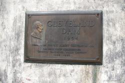 Cleveland Dam plaque.jpg