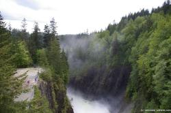 Cliffs surrounding Cleveland Dam in Vancouver.jpg