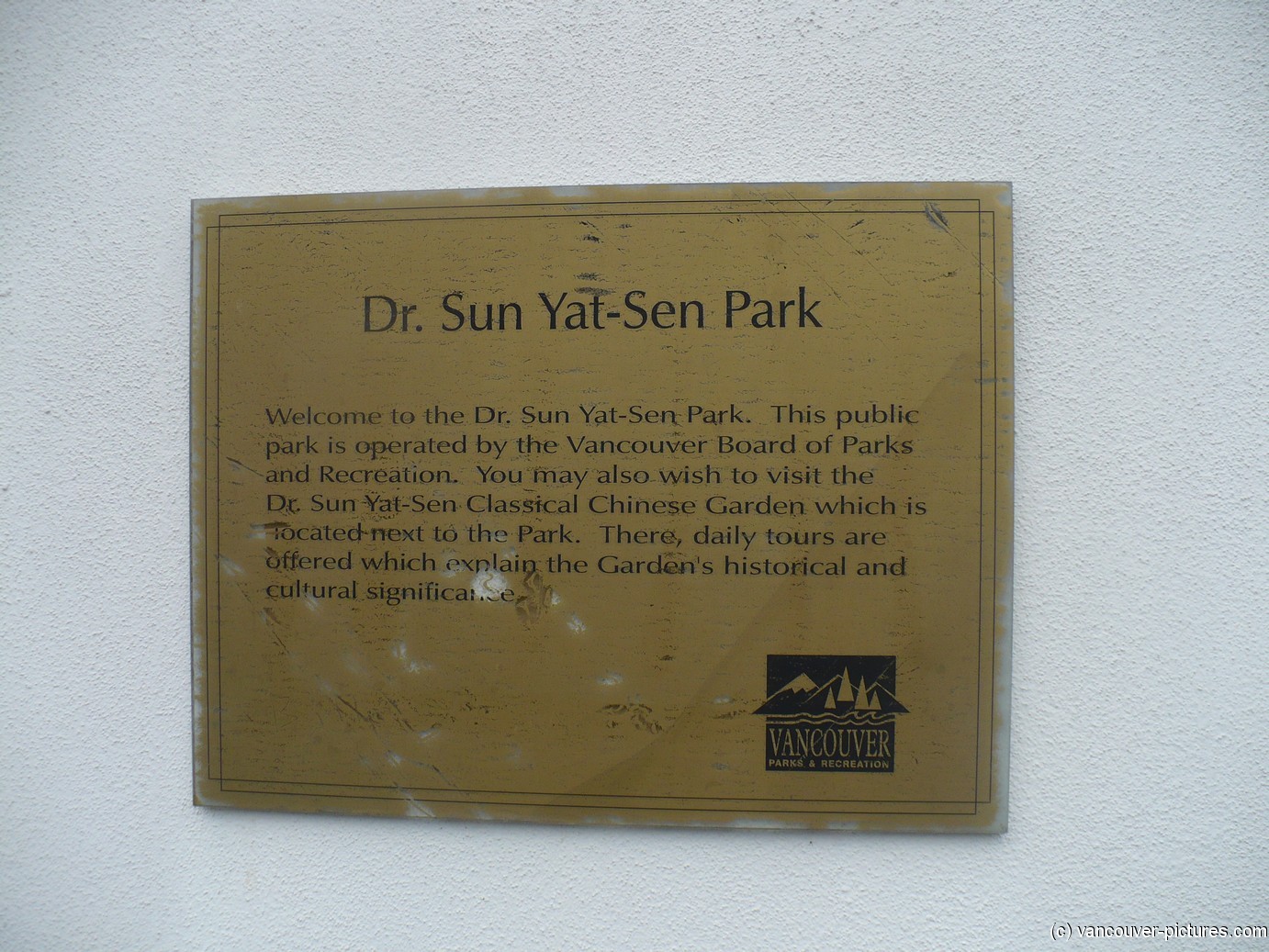 Dr. Sun Yat-Sen Park plaque.jpg