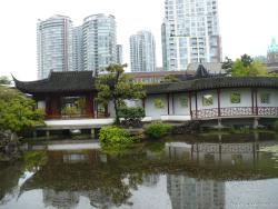 Dr Sun Yat Sen Park in Vancouver.jpg