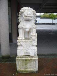 Lion Statue in front of the Sun Yat Sen Park in Vancouver.jpg