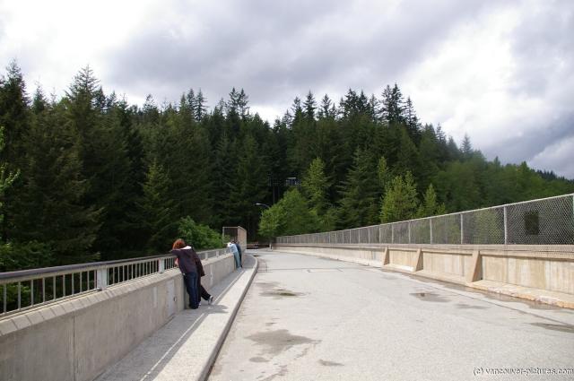 On top of the Cleveland Dam in Vancouver.jpg