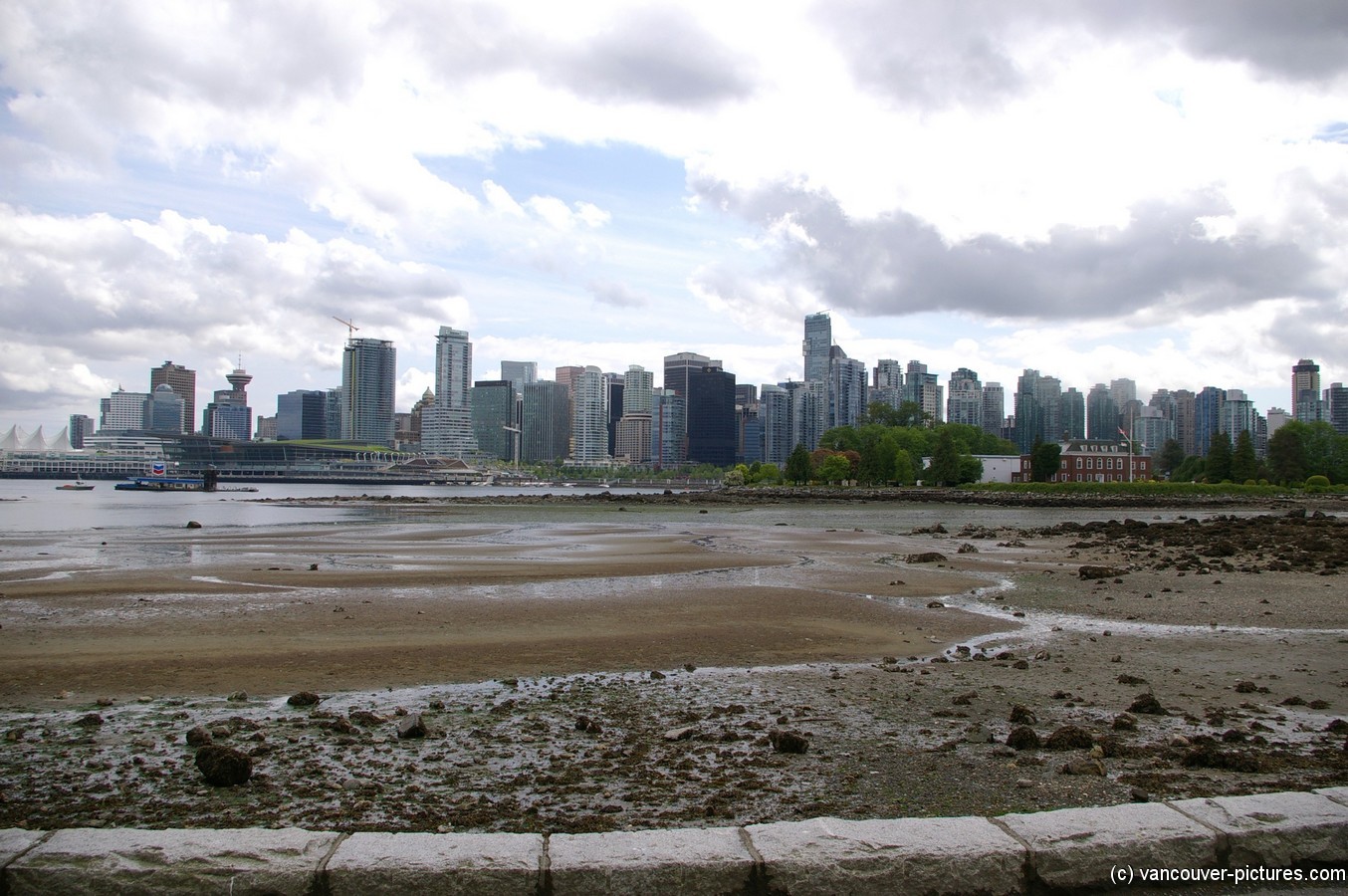 View of Vancouver from Stanley Park (2).jpg