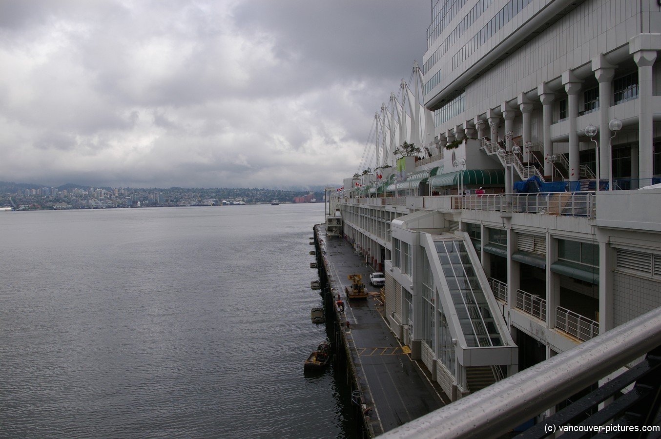 Canada Place in Vancouver (2).jpg